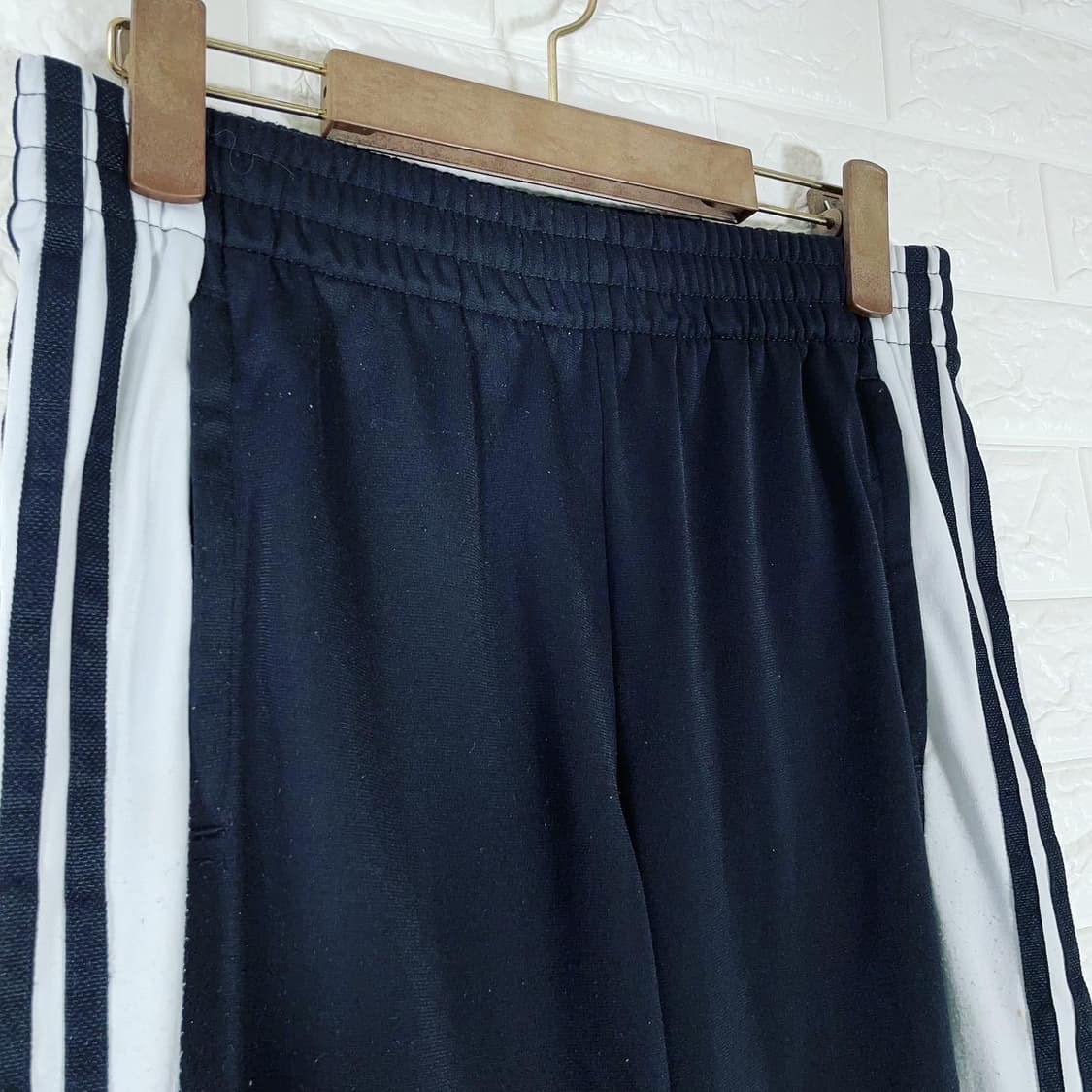 아디다스 사이드버튼 트랙팬츠 상품이미지2