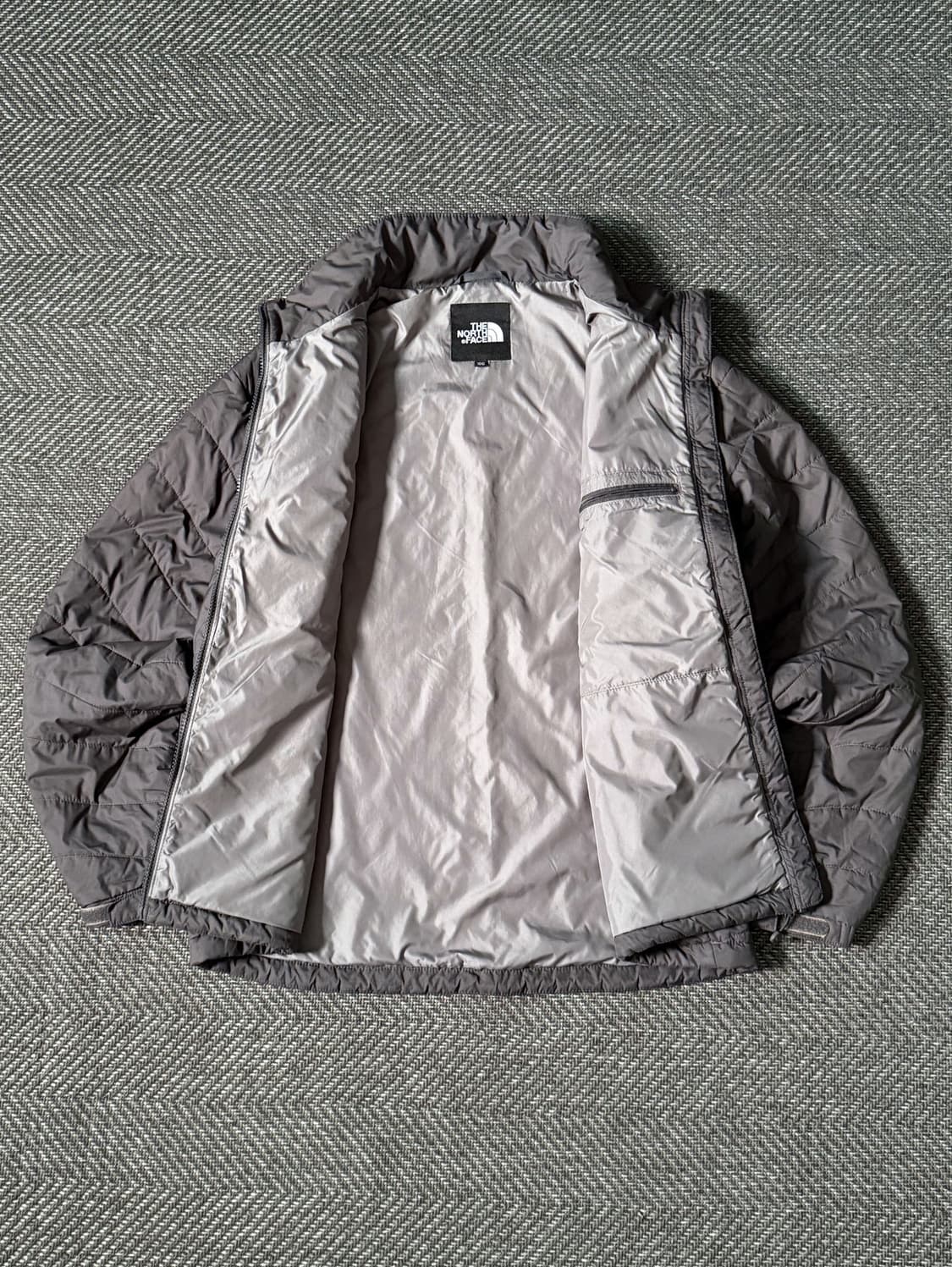 노스페이스 라이트 인슐레이트 경량 푸퍼 자켓 (100-105) 상품이미지4