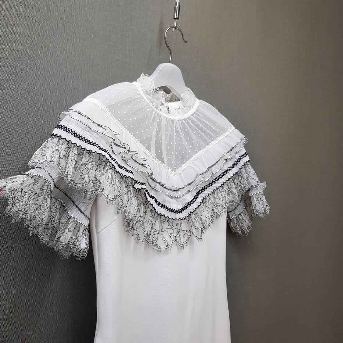 셀프포트레이트 레이스 프릴 미니 원피스 2사이즈 상품이미지4