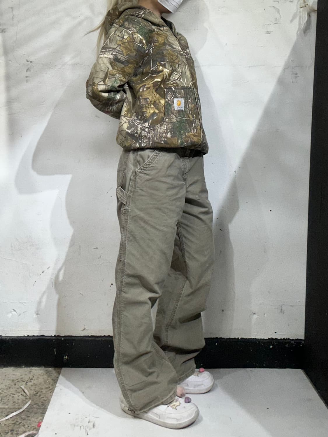 칼하트 b151 카키 와이드 카펜터 가죽탭 워크 팬츠 데님 바지 상품이미지1