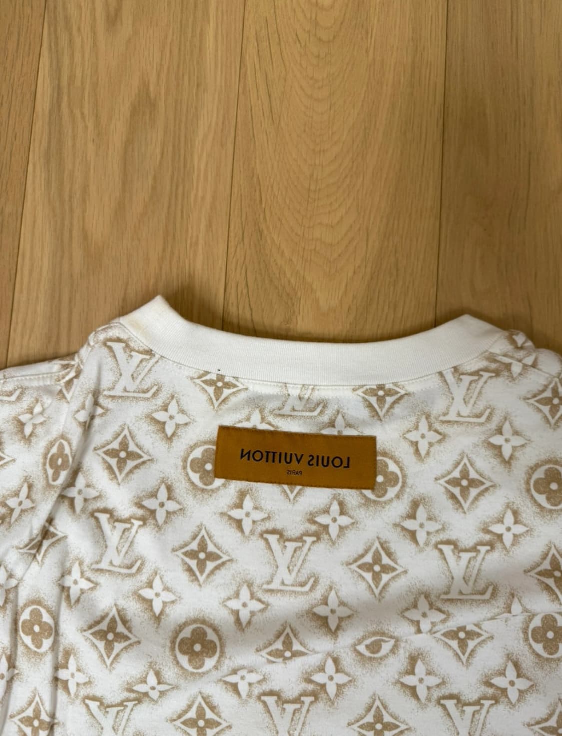 루이비통 모노그램 샌드 반팔 라지사이즈 상품이미지3