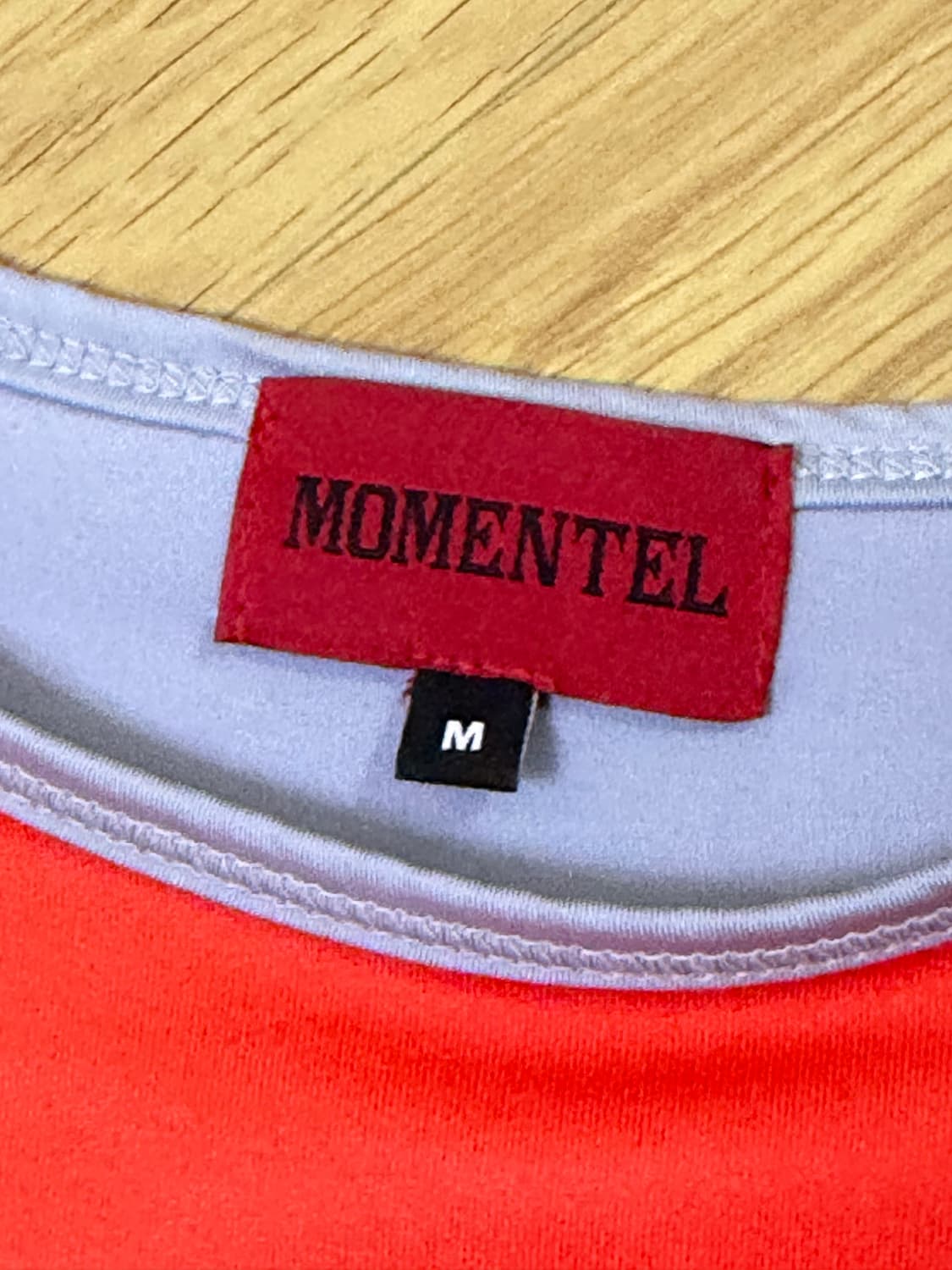 모멘텔 롱슬리브 (슈퍼엔젤레드피어싱티셔츠) M 상품이미지2