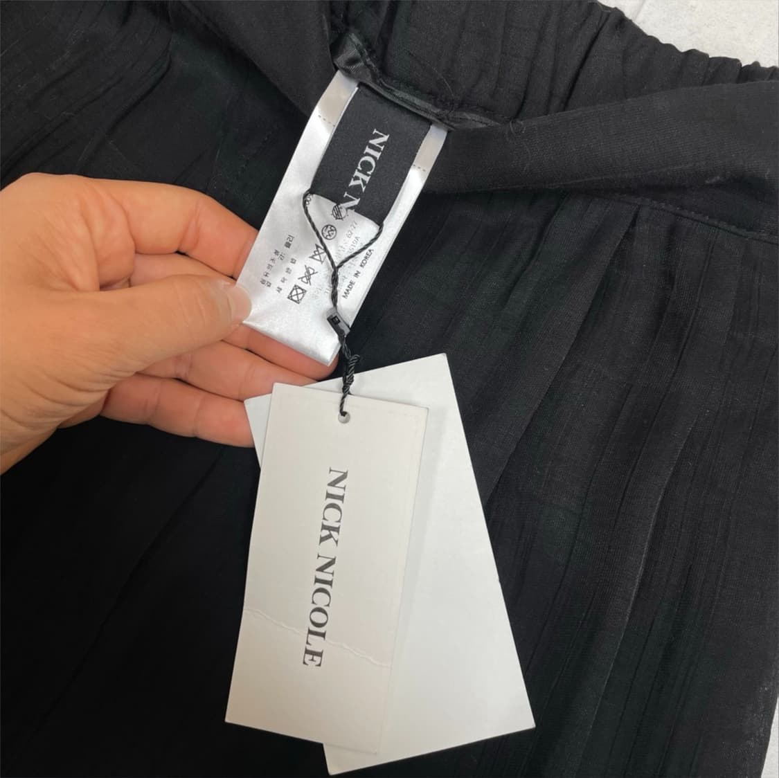 닉앤니콜 Nick&Nicole 블랙 레이어드 랩 스커트 팬츠 FREE 상품이미지3