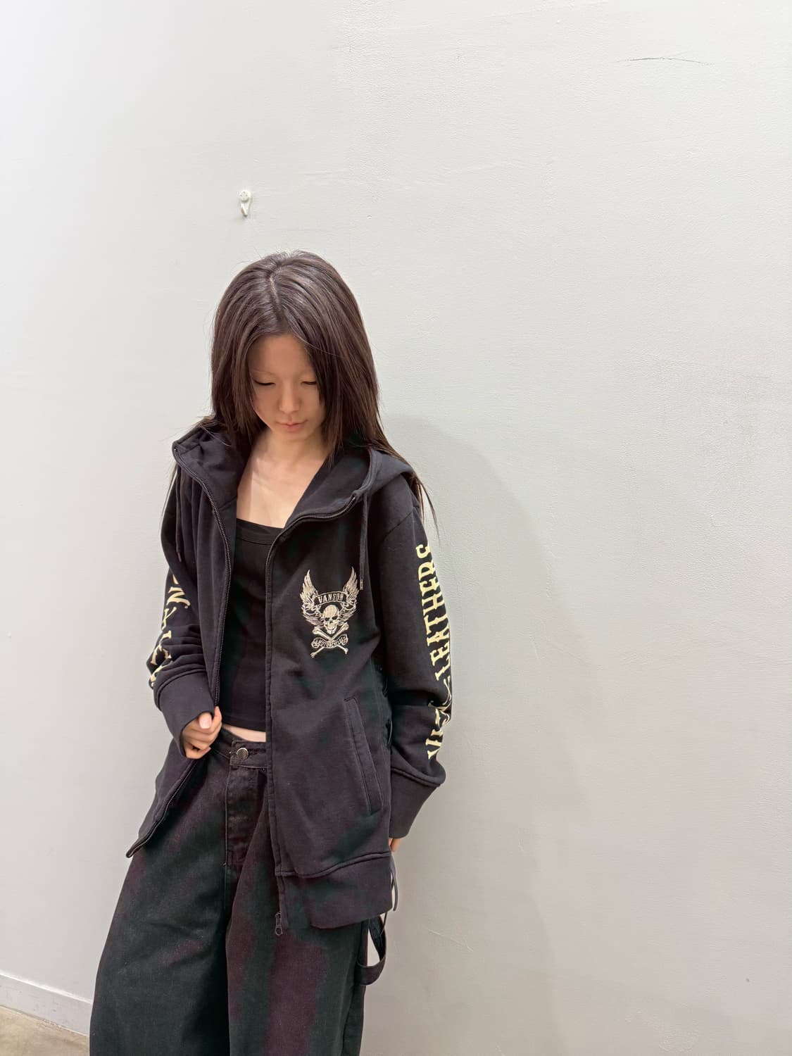 밴슨 오버핏 사이즈 아일렛 디테일 후드집업 상품이미지7