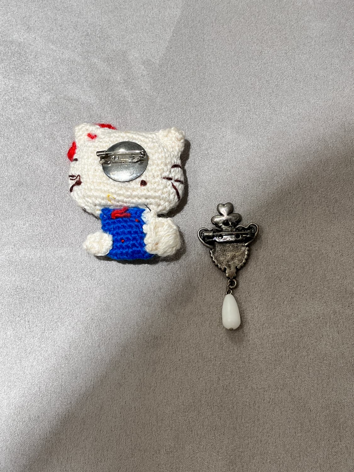 키티 뜨개 브로치 + 드롭 뱃지 일괄  상품이미지2