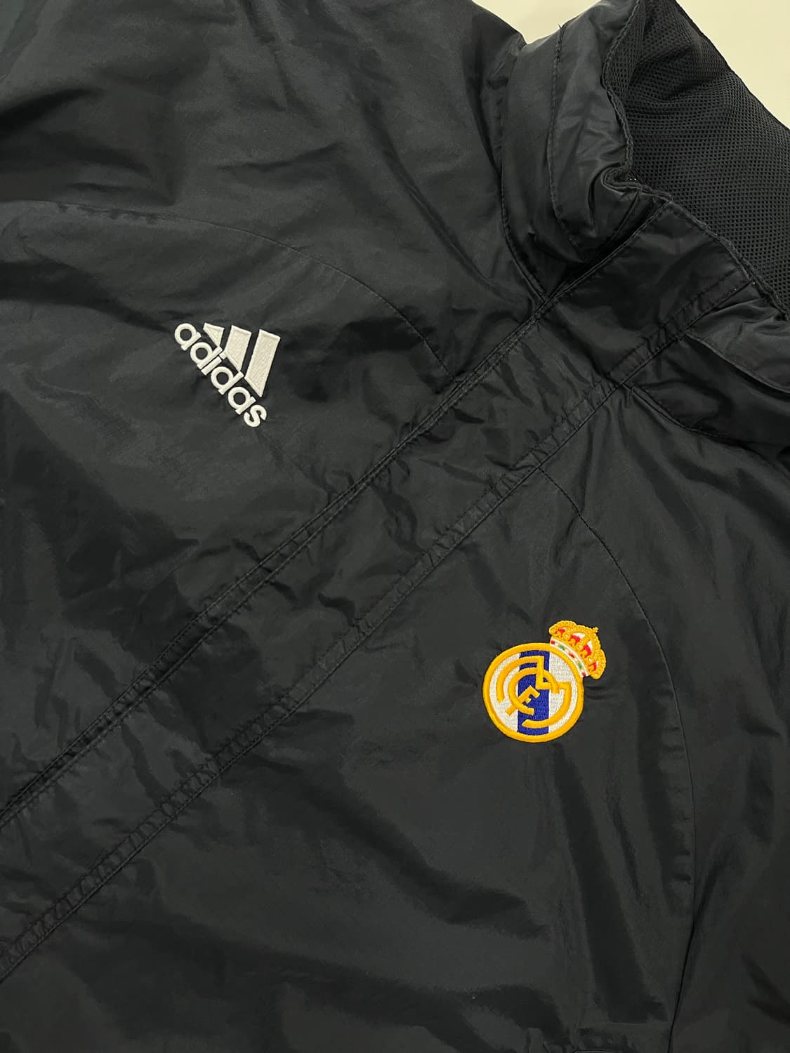 아디다스 레알 마드리드 CF 100주년 바람막이 상품이미지4