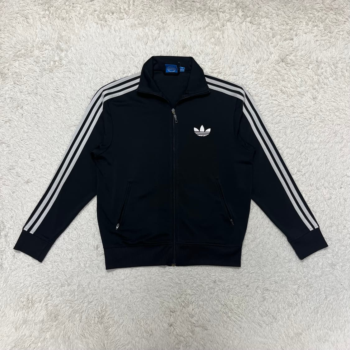 Adidas black vintage Firebird jersey 상품이미지4