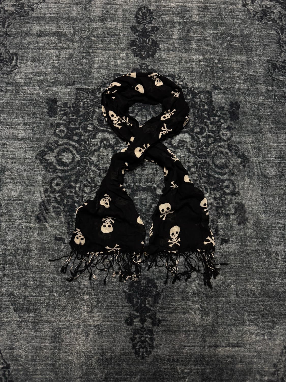 Unknown skull pattern muffler  상품이미지2