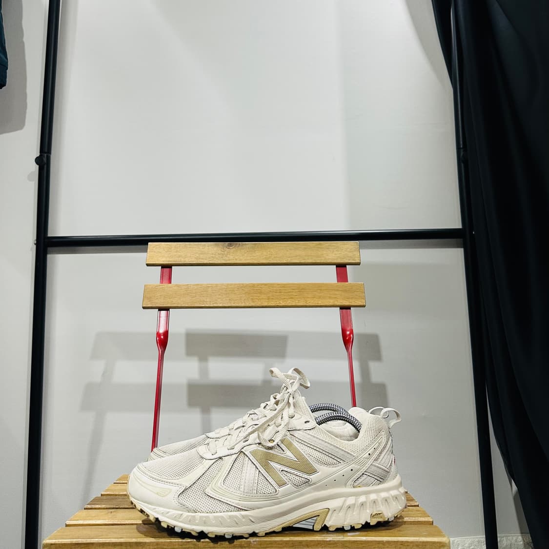 270) 뉴발란스 운동화 남성 남자 신발 410 V5 2E 트레일러닝화 상품이미지3