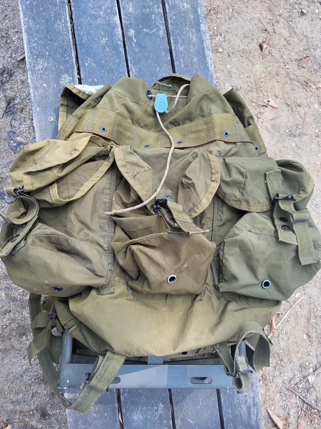 미군정품 미디움사이즈 엘리스팩 프레임포함  상품이미지8