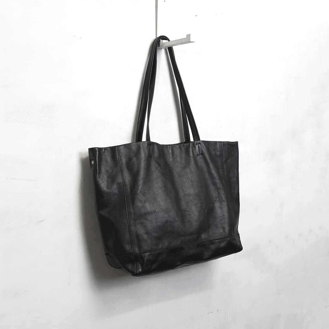 HARE 하레 리얼 카우 레더  소가죽 숄더 쇼퍼 백   상품이미지2
