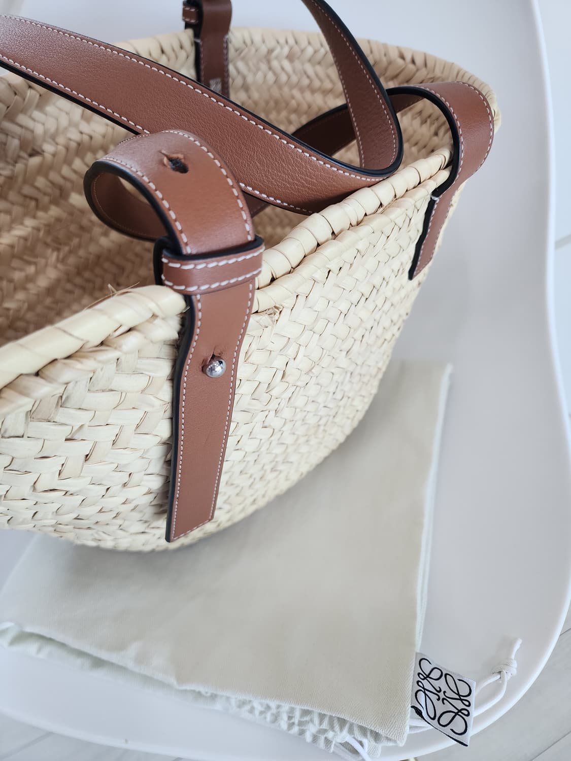 로에베 바스켓 라피아백(미듐) 상품이미지4