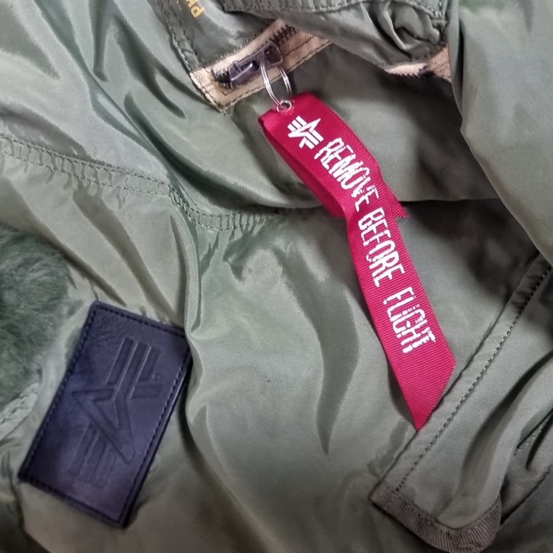 알파인더스트리 b-15 퍼 카키 봄버 자켓(105) 상품이미지3