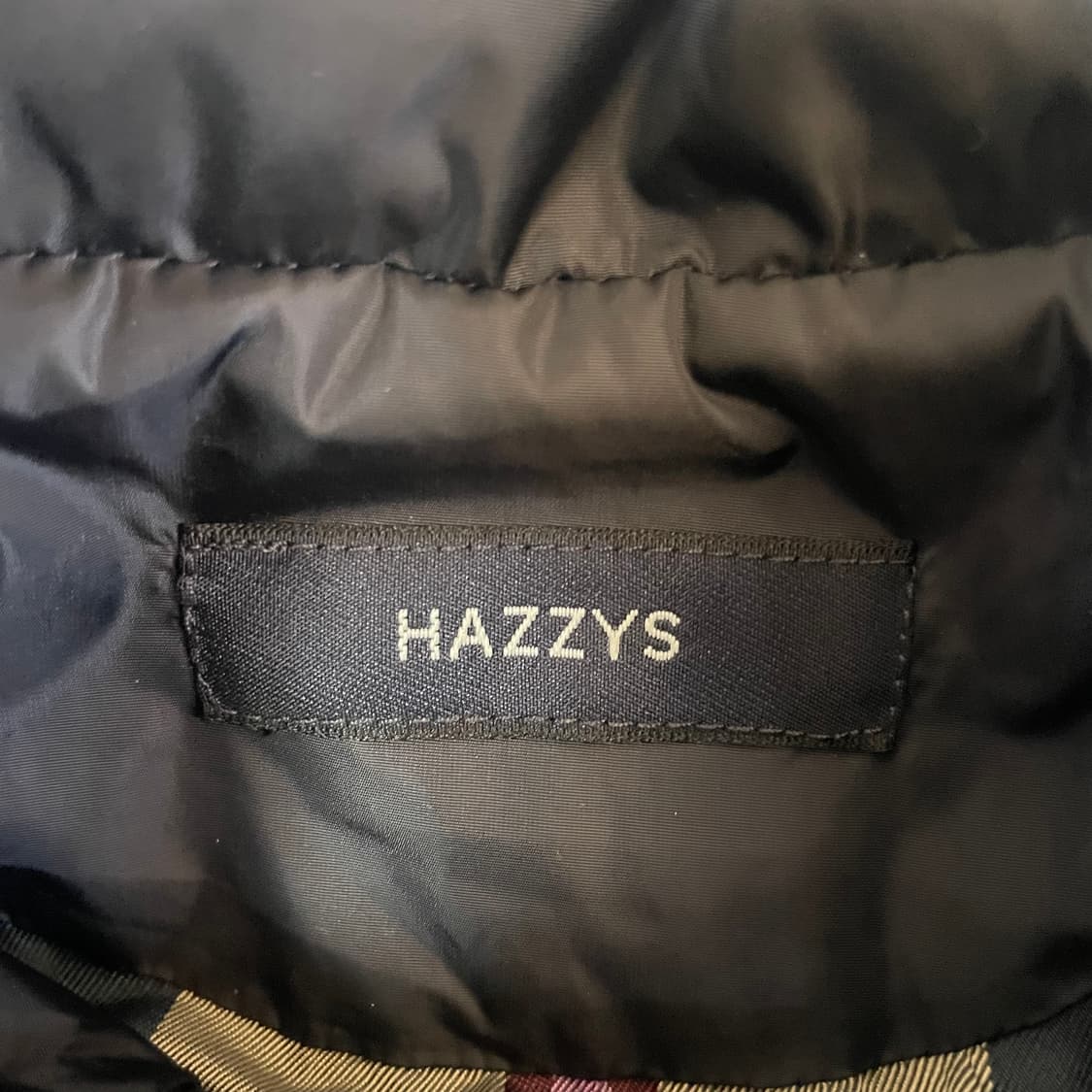 헤지스 브리시티 어버니티 퀄팅 누빔 경량 패딩 95 상품이미지4