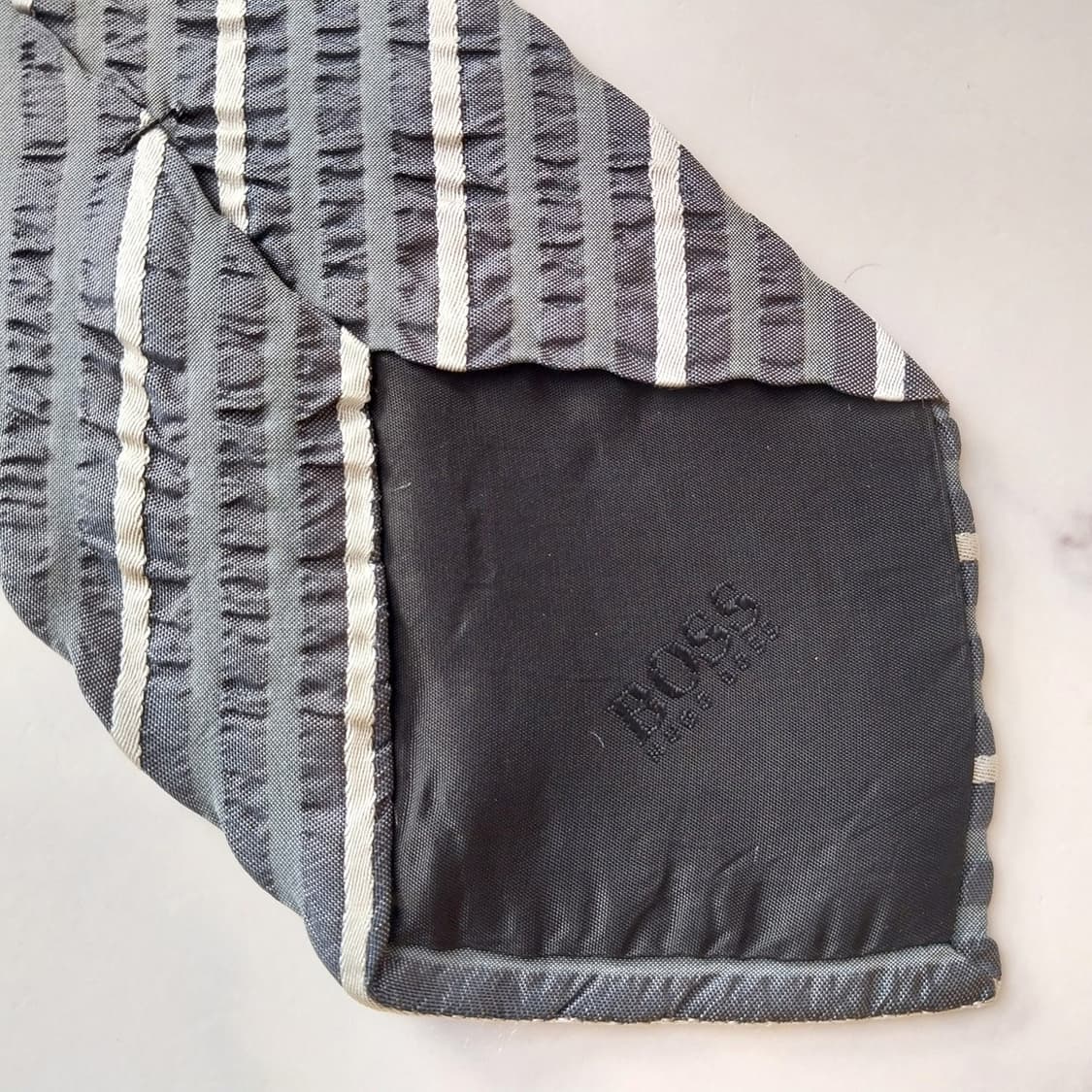 휴고보스 실크 혼방 텍스처 스트라이프 넥타이 9cm A+등급 K1844
 상품이미지8