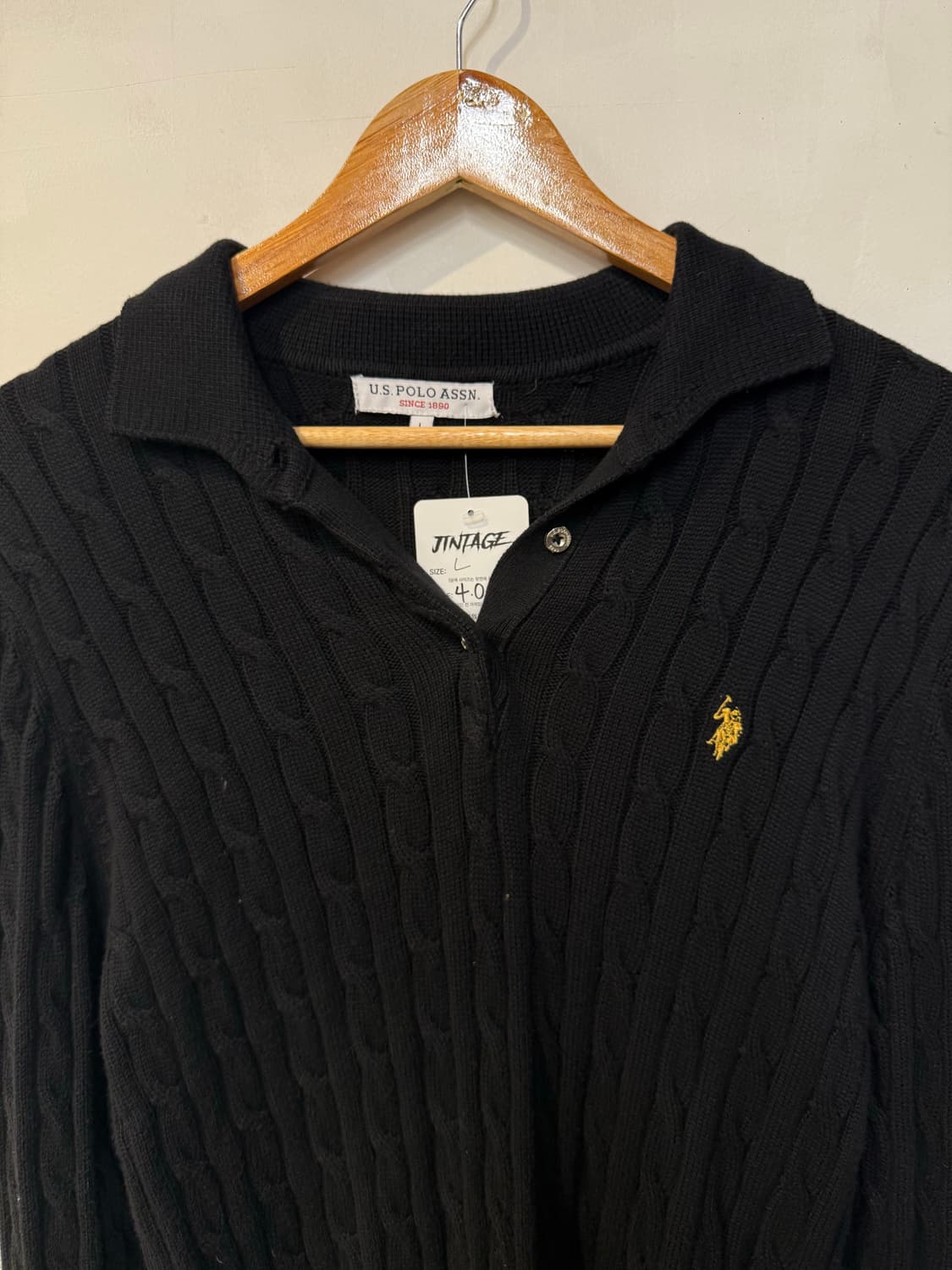 폴로 블랙 카라 니트 상품이미지2