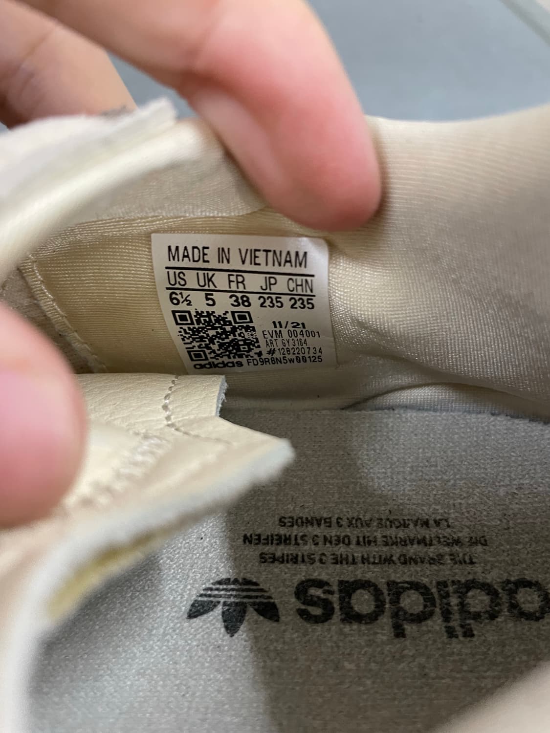 아디다스 오즈위고 235 상품이미지8