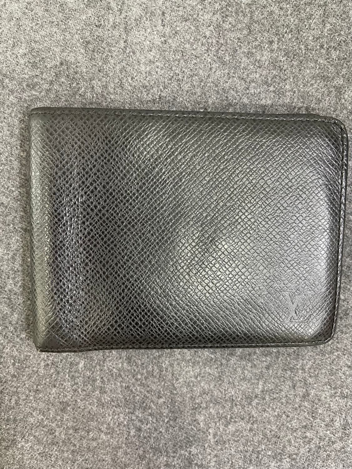 루이비통 타이가 반지갑 상품이미지6