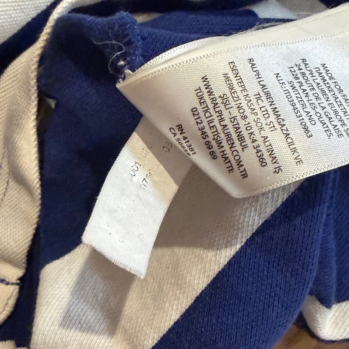 폴로 랄프로렌 패치 로고 스트라이프 카라 반팔티 상품이미지4