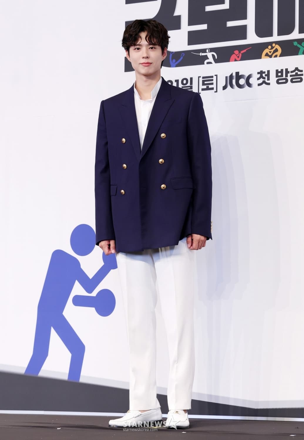 [박보검님 착용] 셀린느 네이비 더블 브레스티드 금장 자켓 상품이미지1