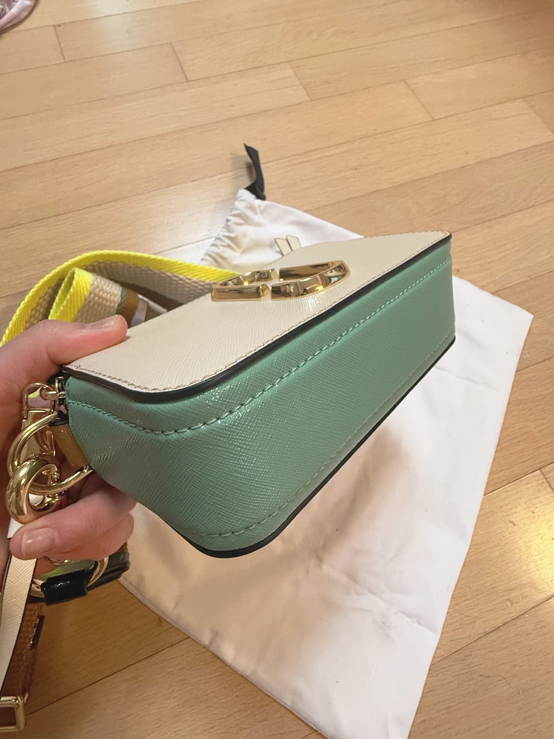 마크 제이콥스 스냅샷 크로스백 상품이미지4