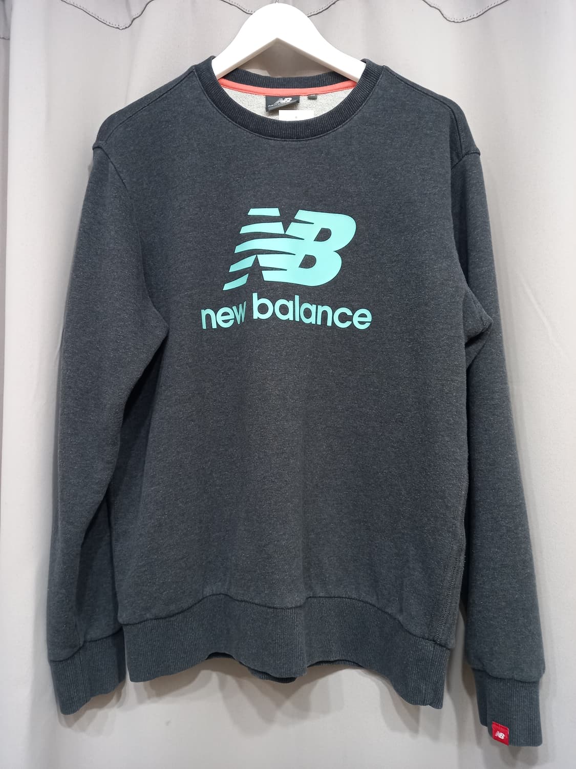 뉴발란스 맨투맨 상품이미지1