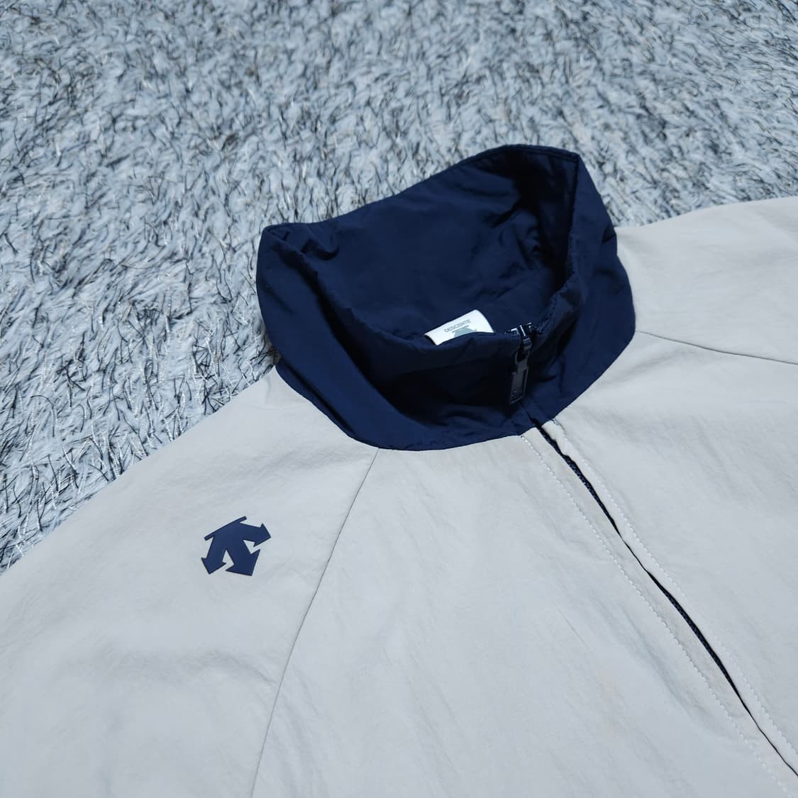 데상트) S 여자 오버핏 우븐 바람막이자켓 올드스쿨 / 왕눈이샵 상품이미지4