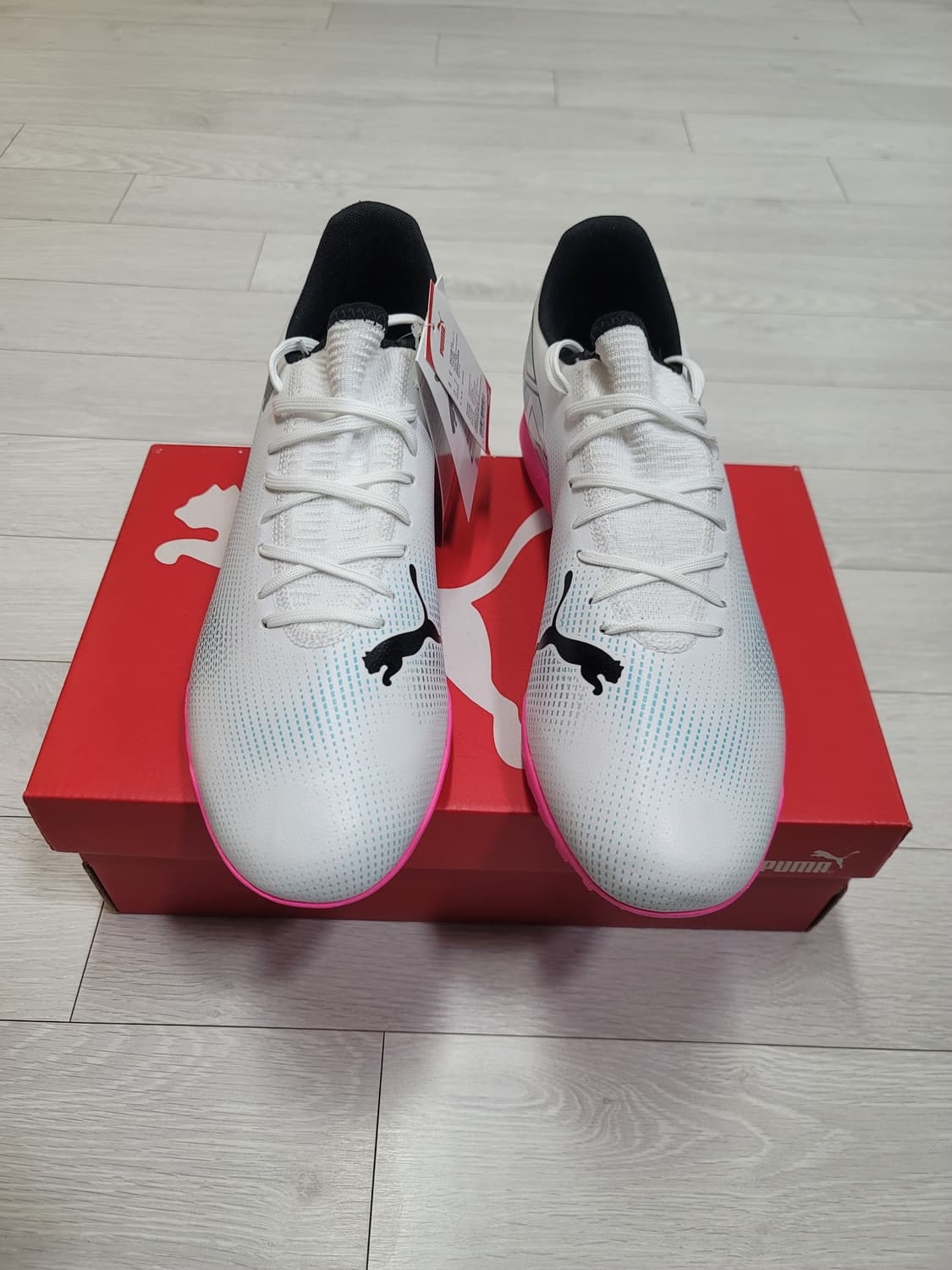 (280)푸마 풋살화 퓨처 7 플레이 TT[대전 직거래도 가능] 상품이미지5