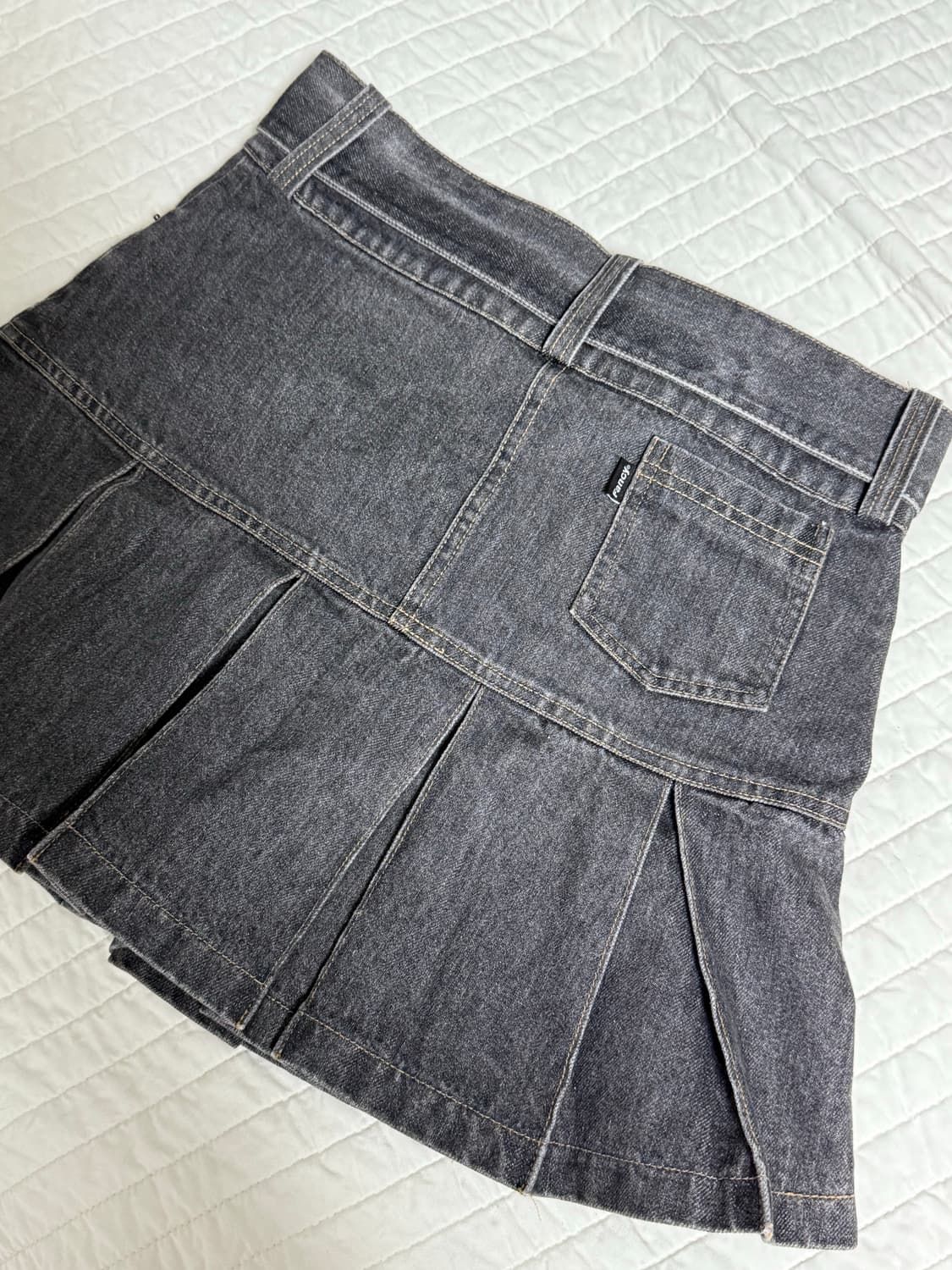 팬시클럽 데님 플리츠스커트 상품이미지5