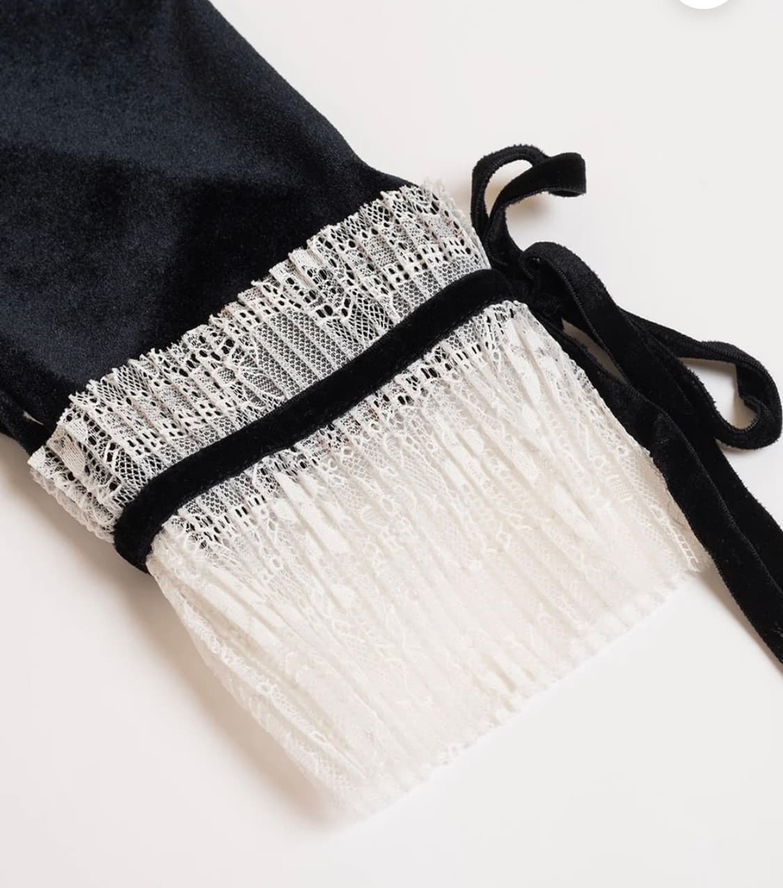 심플레트로 벨벳 블라우스 상품이미지2