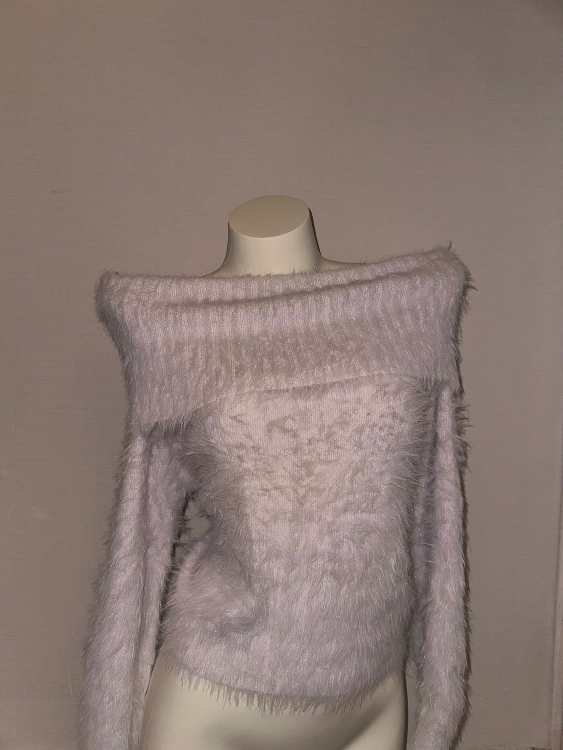 투웨이 오프숄더 빈티지 퍼 니트 상품이미지1