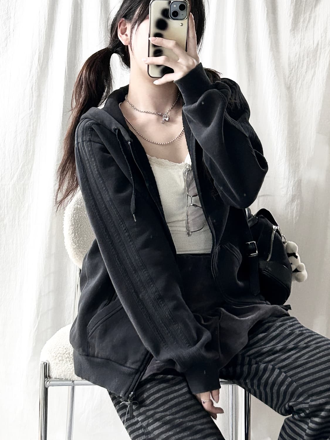 아디다스 자수로고 블랙 삼선 후드집업 상품이미지5