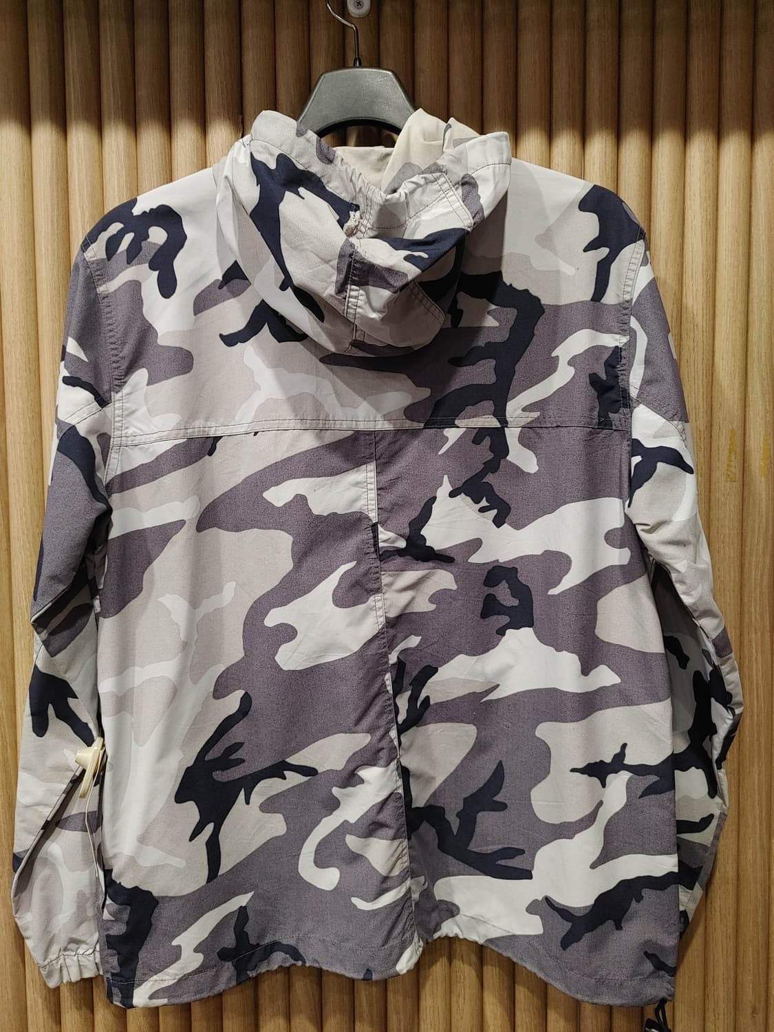 무배) 칼하트 카모 바람막이 아노락 자켓 - M 상품이미지6