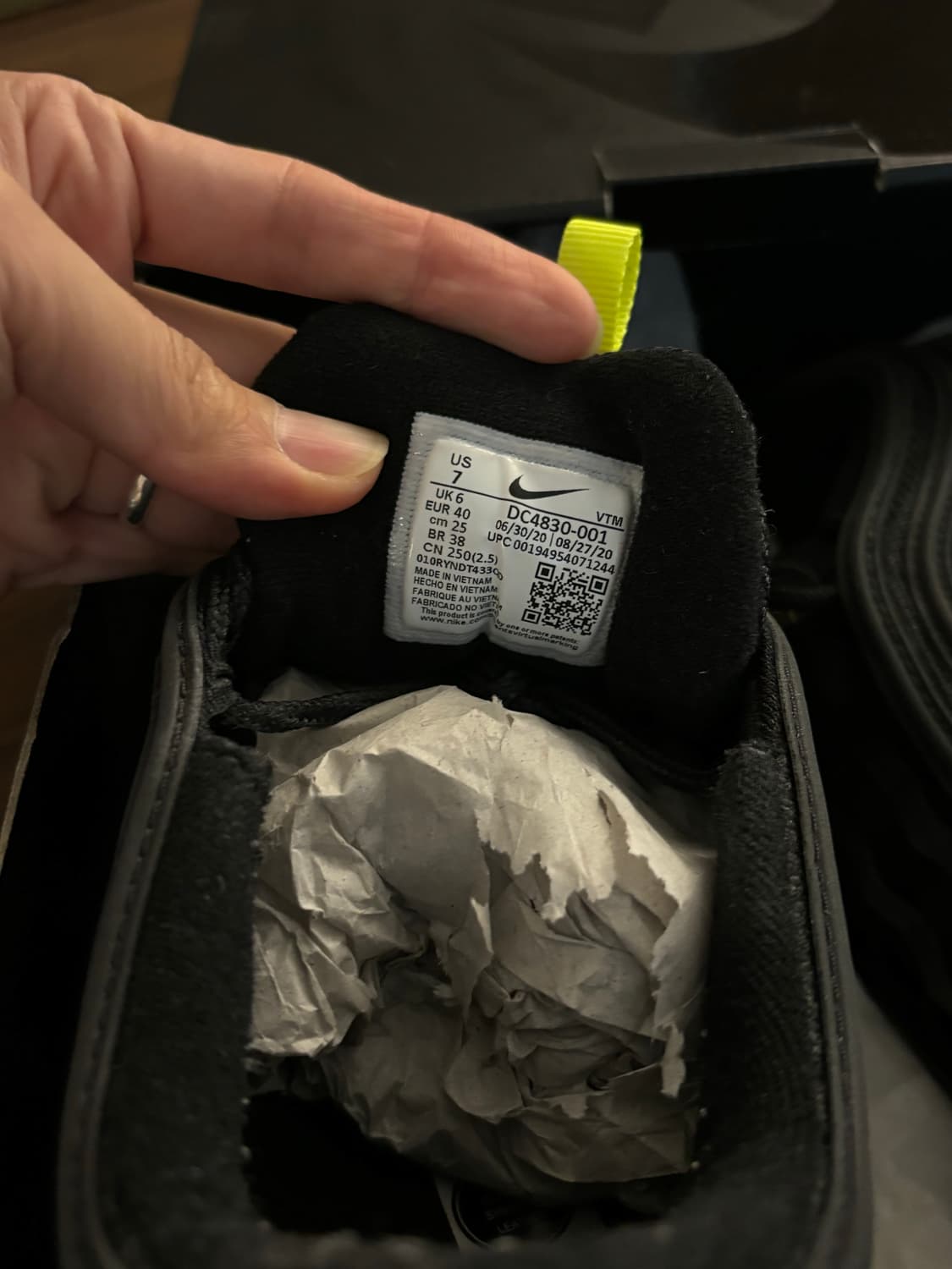 나이키 에어맥스 97 언디피티드 블랙/형광 250 상품이미지2