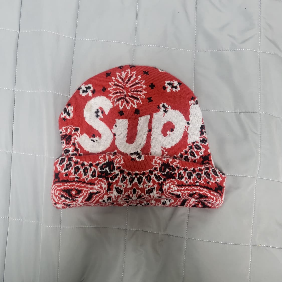 슈프림 반다나 비니 상품이미지1