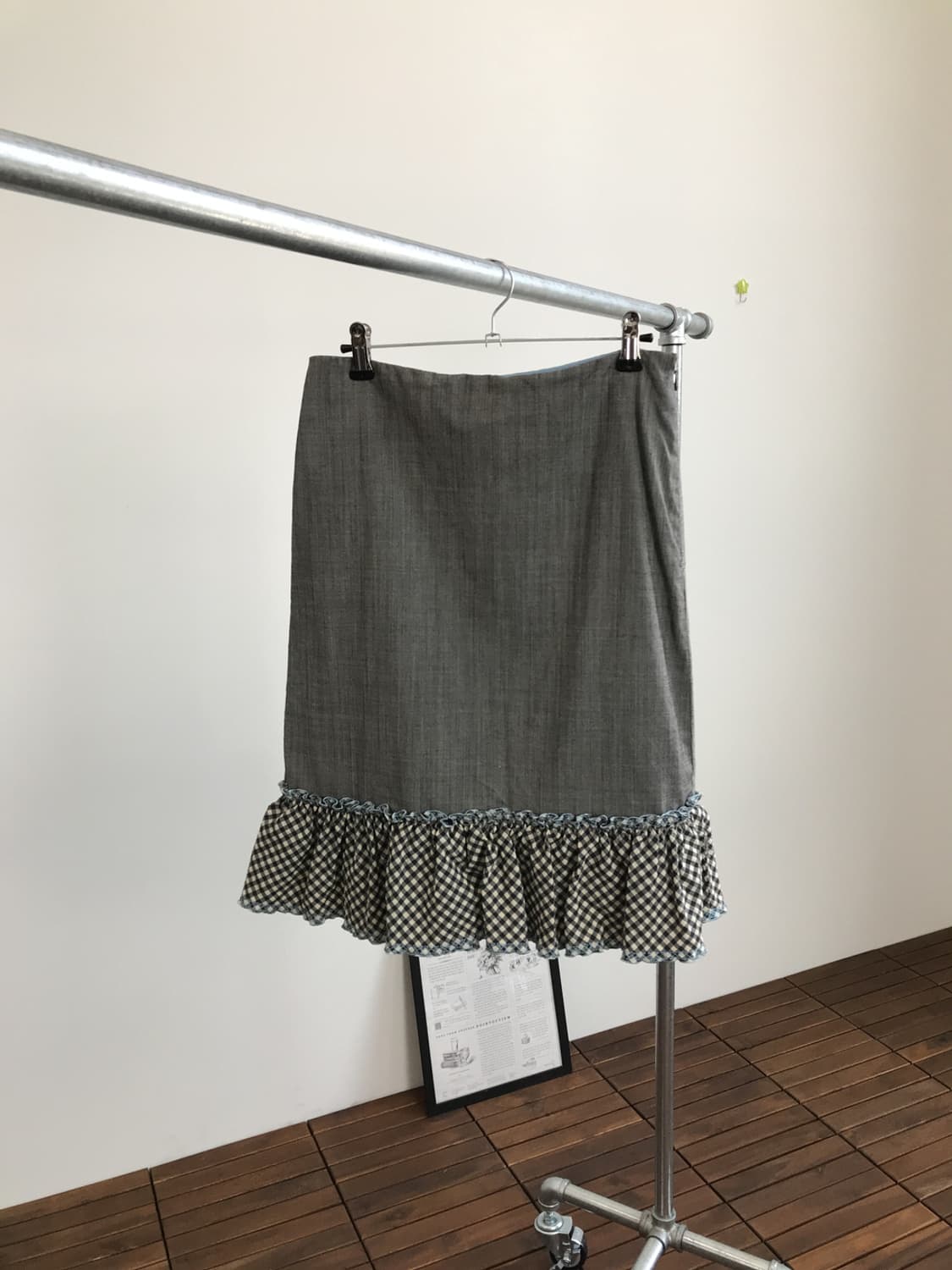 Moschino Checked Ruffled Wool Mini Skirt 상품이미지2