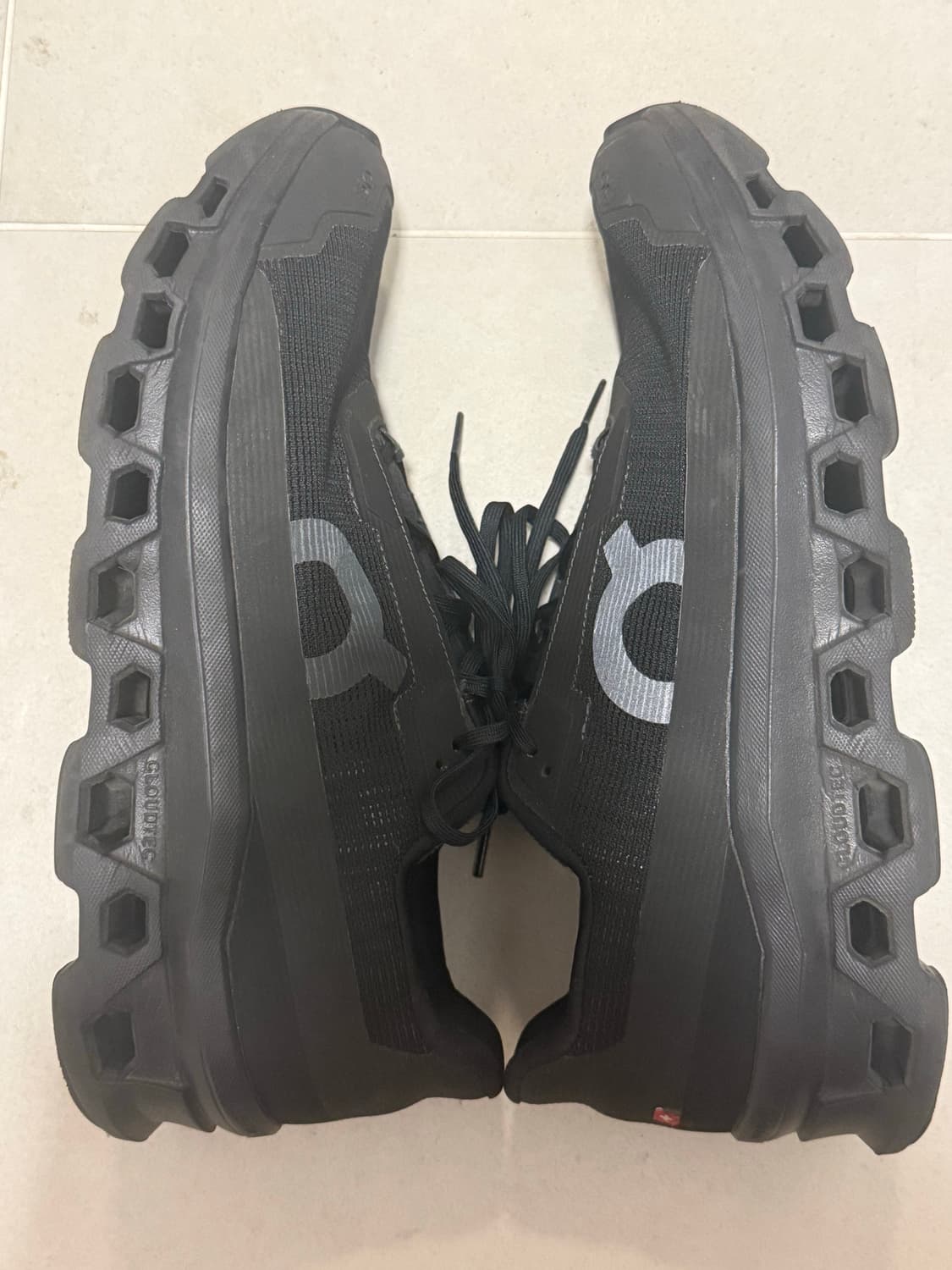 (290) 온러닝 클라우드몬스터 보이드 올블랙 상품이미지5