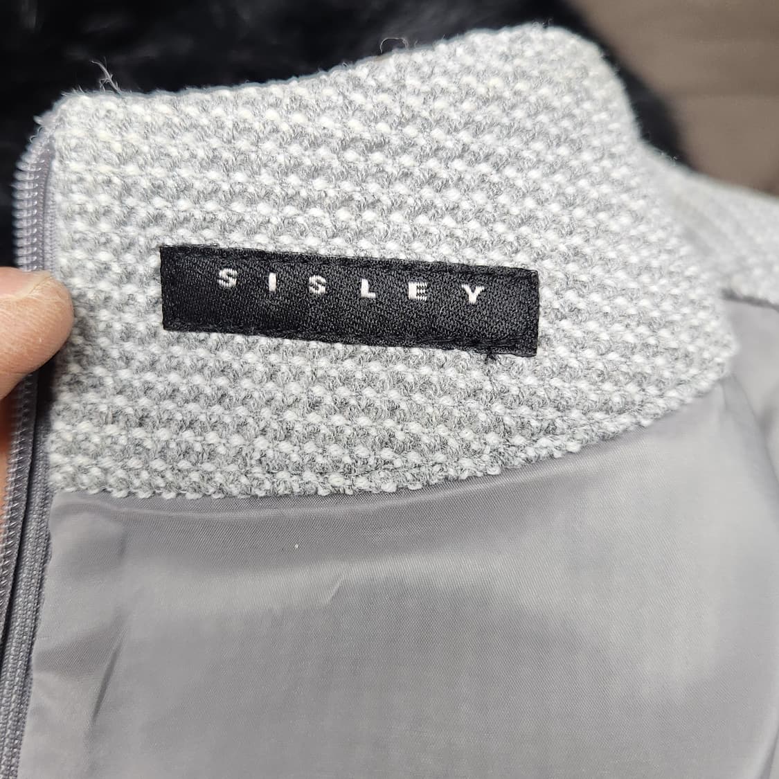 SISLEY 오리지널 니트 플레어 드레스🤍 허리라인 착붙 실루엣
 상품이미지7