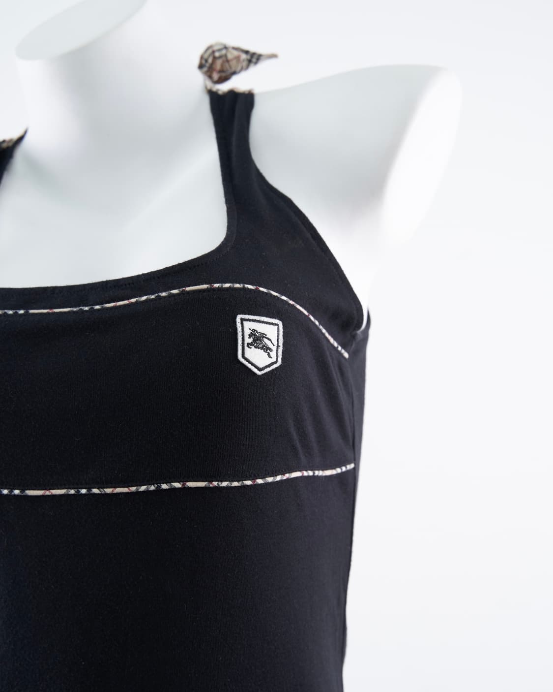 Burberry 블루라벨 홀터넥 슬리브리스 탑 상품이미지4