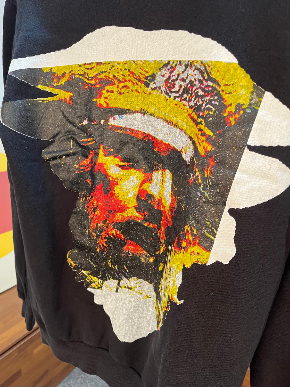 어태치먼트 프린트 롱슬리브 스웻셔츠 상품이미지4