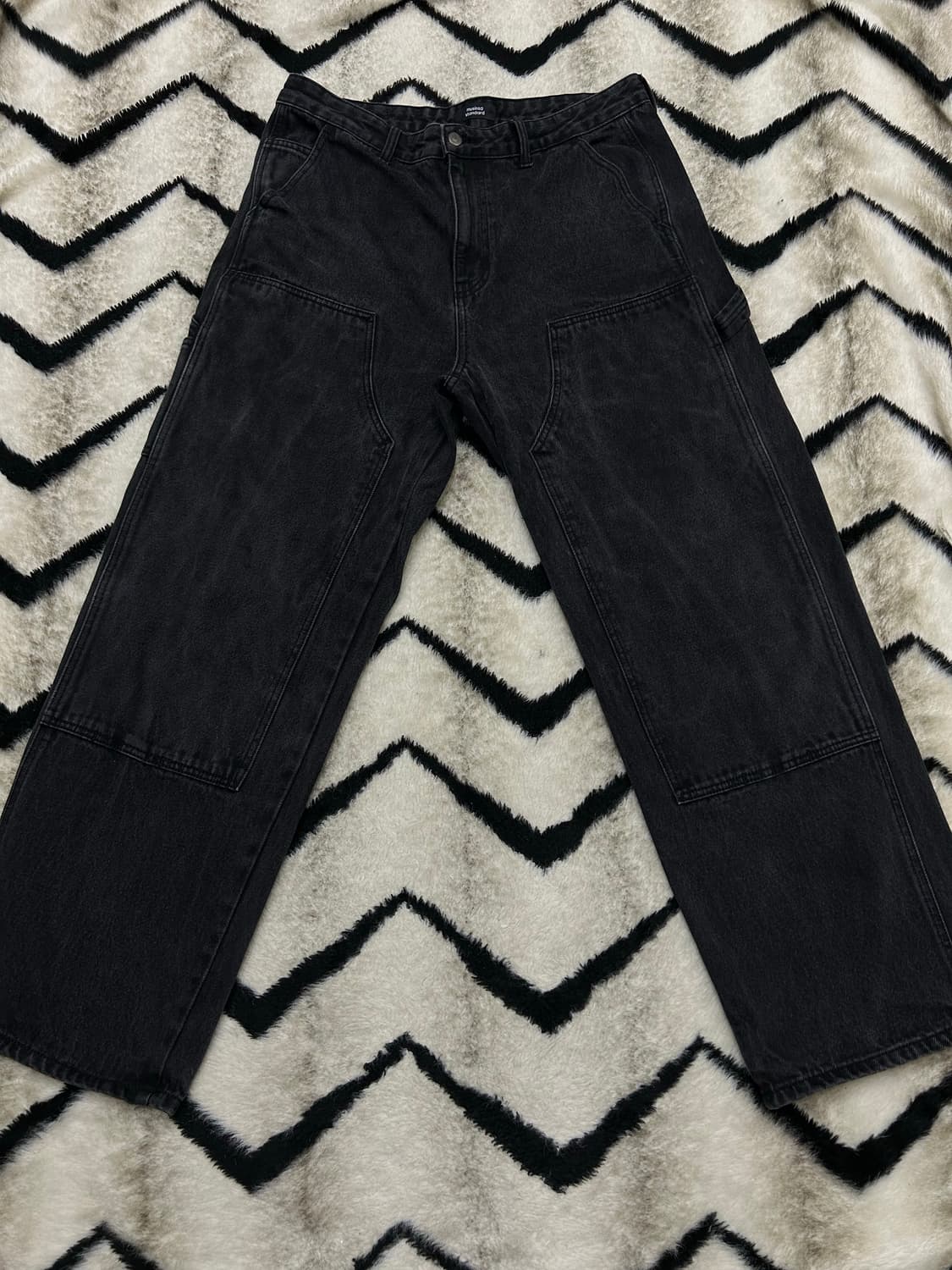 [34]무신사스탠다드 더블니 카펜더 데님 팬츠/워시드블랙 상품이미지1