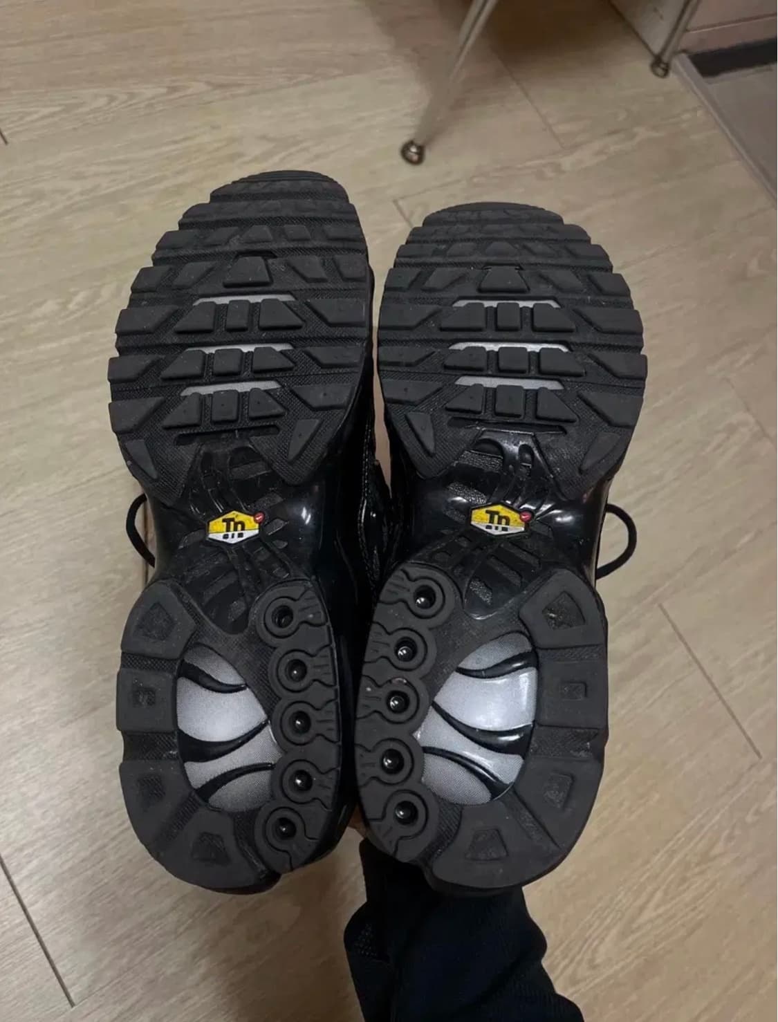 나이키 tn트리플에스 상품이미지3