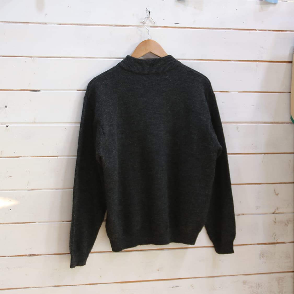 (착용컷) YSL 울 모크넥 니트 (남성용 100) 상품이미지2