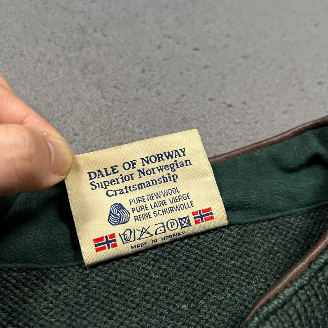 DALE OF NORWAY 데일 오브 노르웨이 노르딕 하프버튼 울 니트 상품이미지6