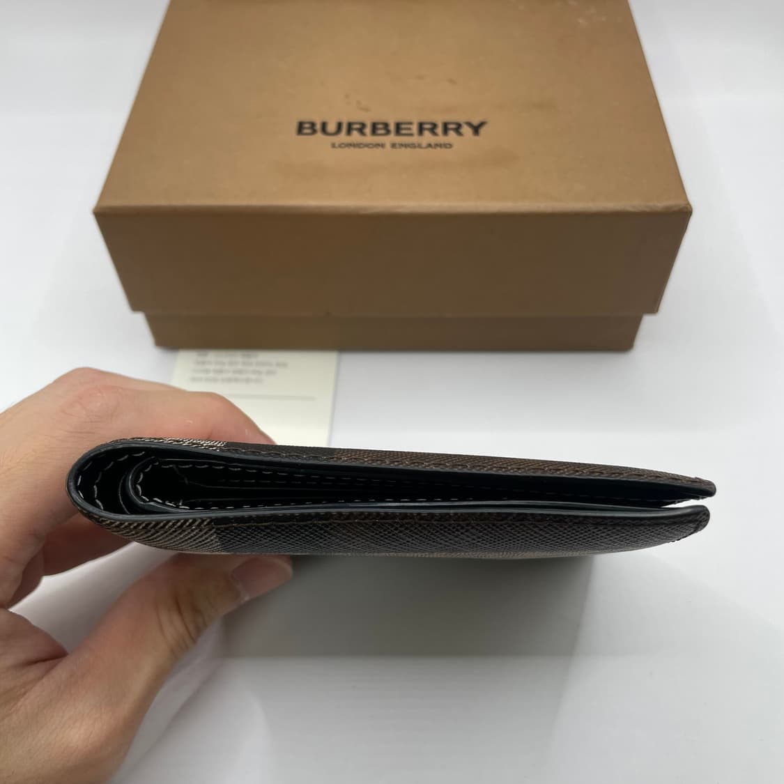 버버리 체크 캔버스 반지갑 상품이미지3