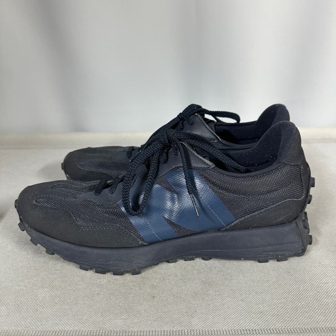 뉴발란스 327 네이비 상품이미지2