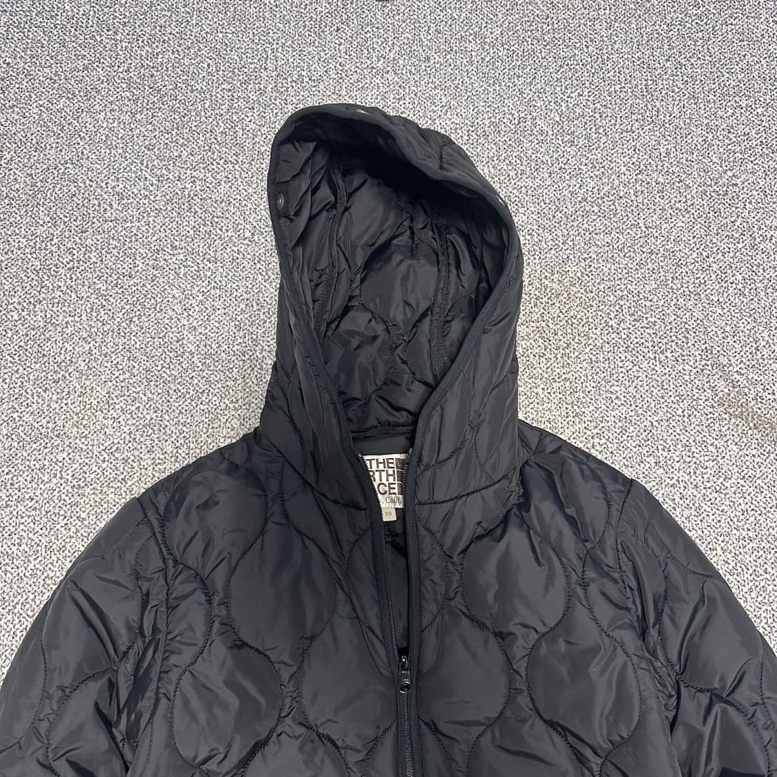 노스페이스 경량패딩 상품이미지2