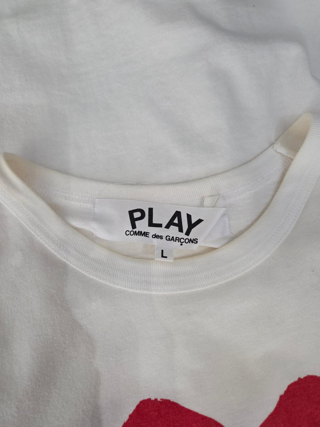 COMME des GARCONS PLAY 빅하트 & 와펜 반팔 티셔츠 상품이미지7