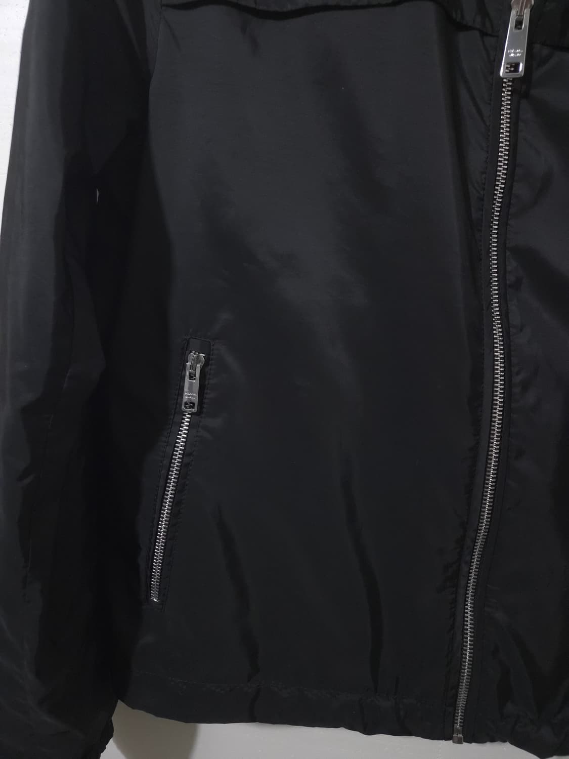 [새상품급] 프라다 리나일론 윈드브레이커 바람막이 자켓  상품이미지7