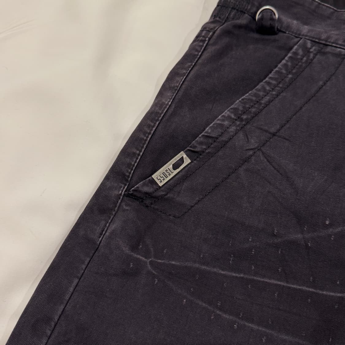 디젤 커브드 핏 코튼 팬츠 블랙 29 상품이미지6